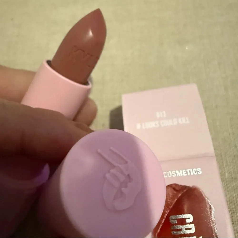 KYLIE JENNER CRÈME LIPSTICK “IF LOOKS COULD KILL” #613